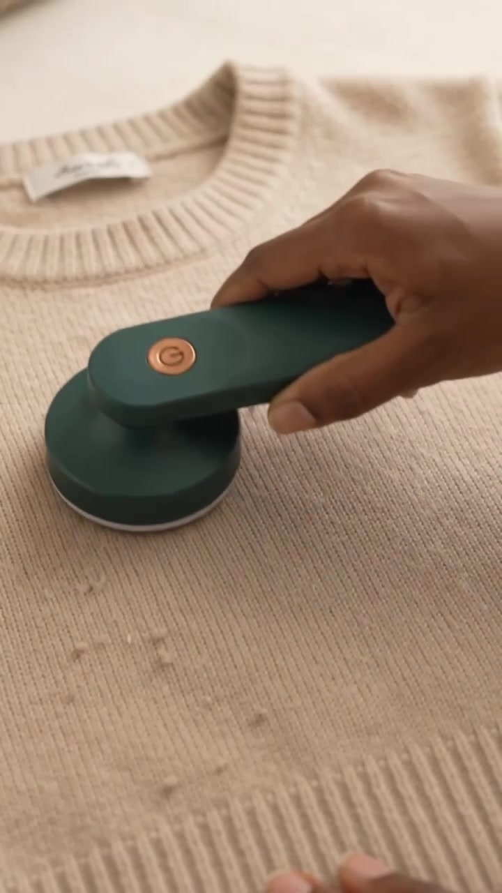 Fabric shaver product demonstration